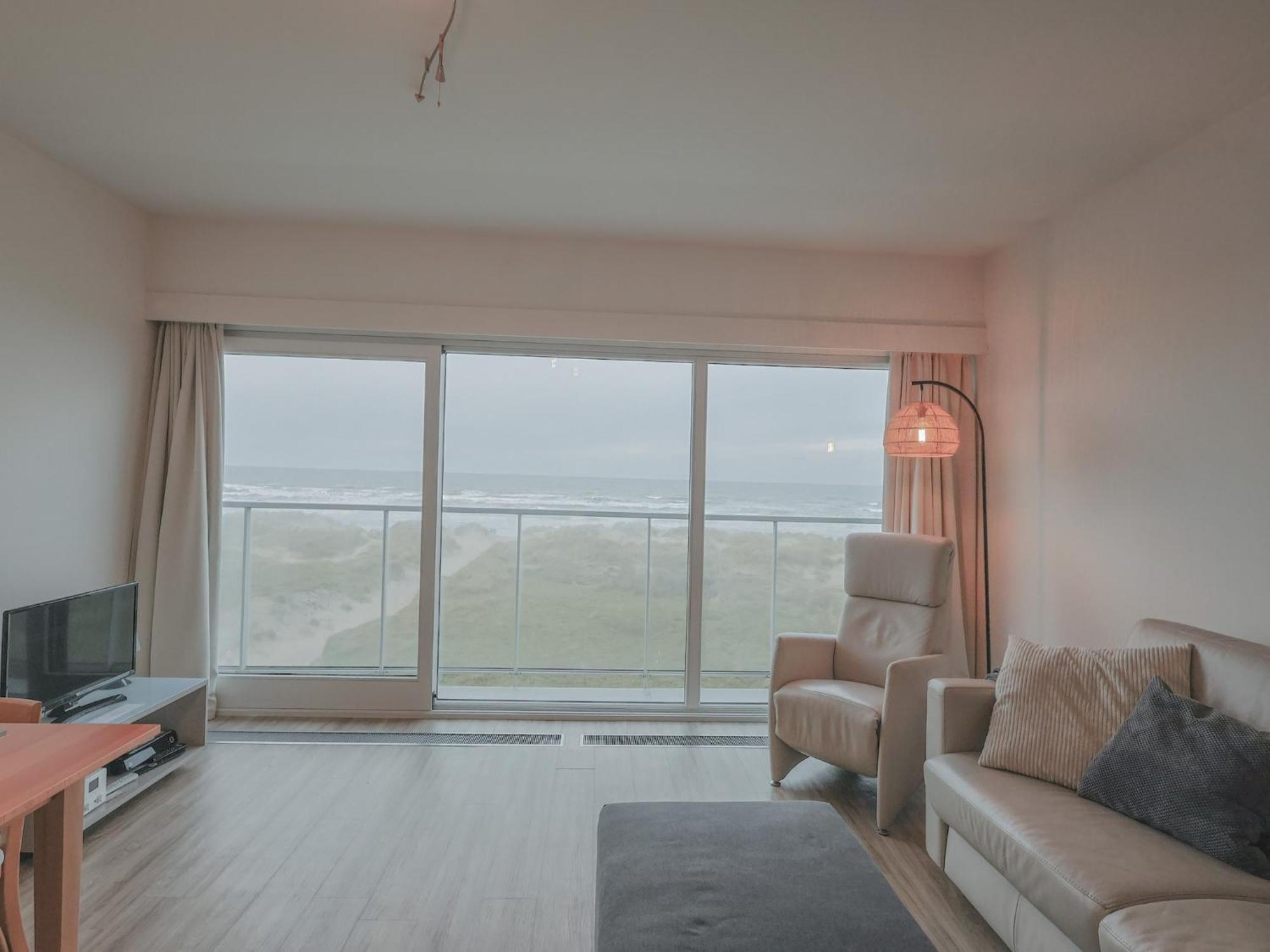 West31 With Beautiful Sea Views Apartment Oostduinkerke Bagian luar foto